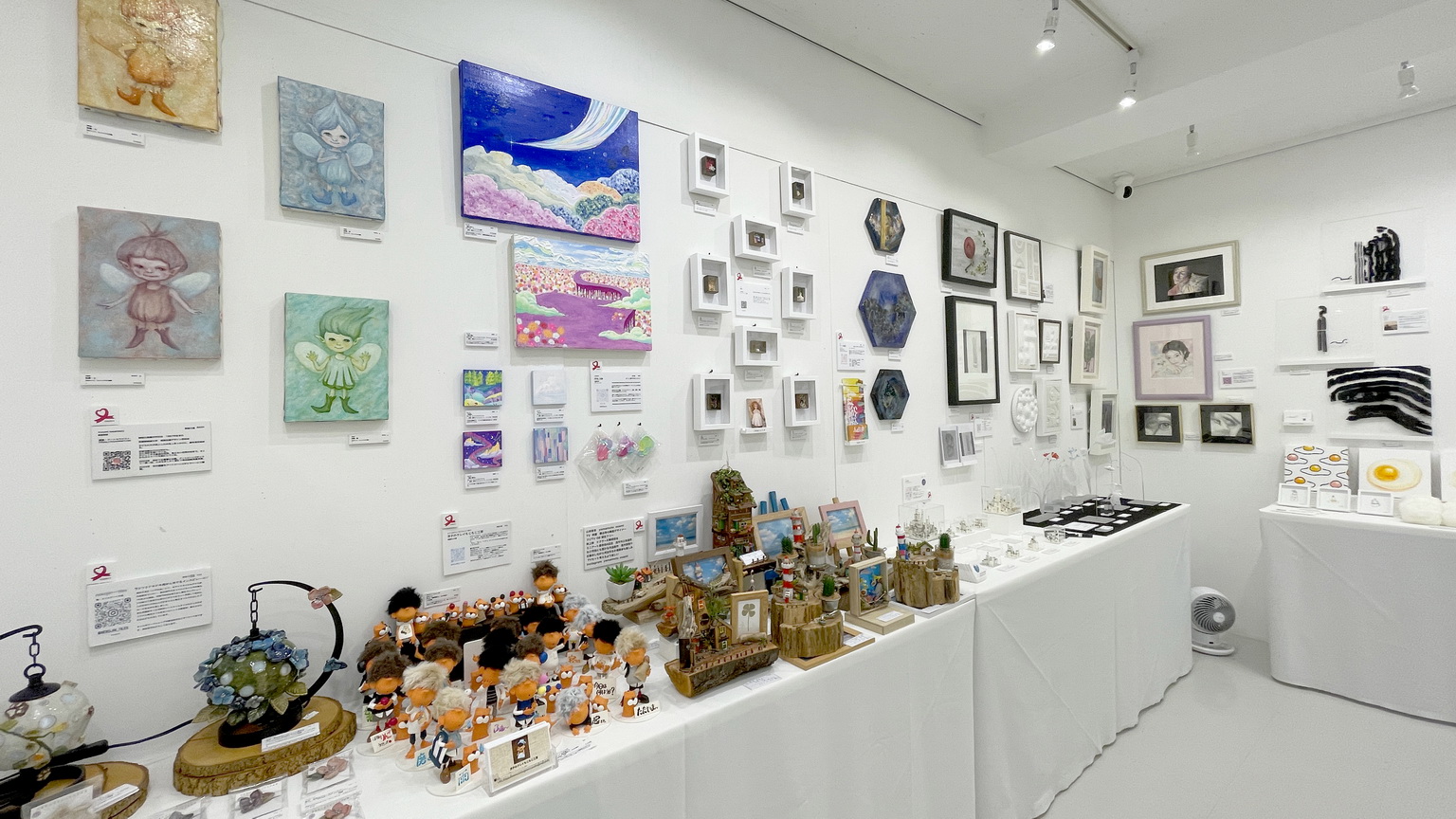 スロウスタート10周年記念展 ミニアートグラフ スロウスタート 10周年記念展 step.京都 | GoFa